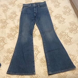 Abercrombie and Fitchburg High Rise Stretch Flare